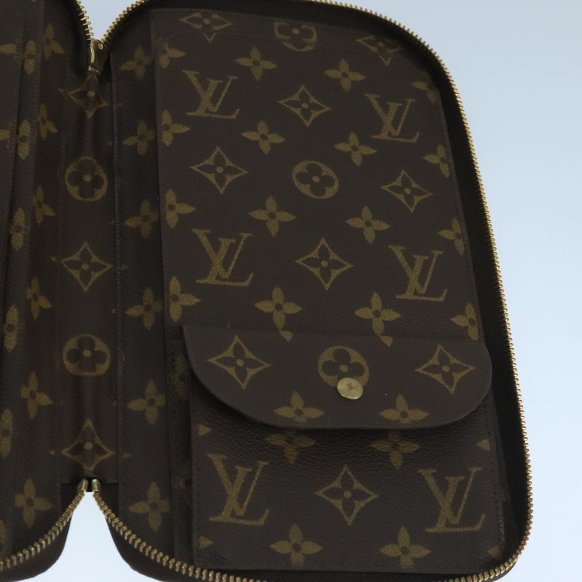 LOUIS VUITTON Monogram Poche Escapade Travel Case M60113 LV 104404A