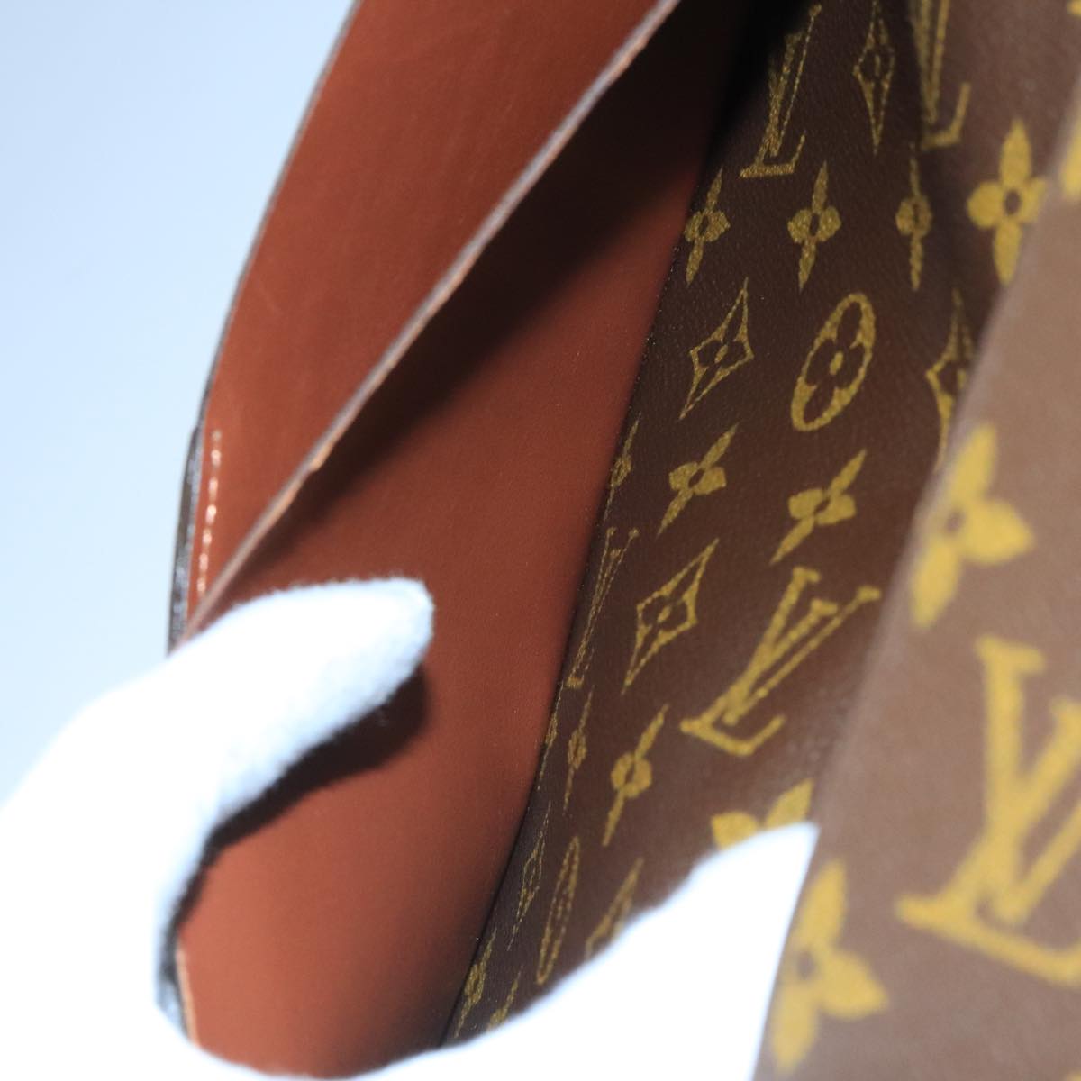 LOUIS VUITTON Monogram Poche Escapade Travel Case M60113 LV 104404A
