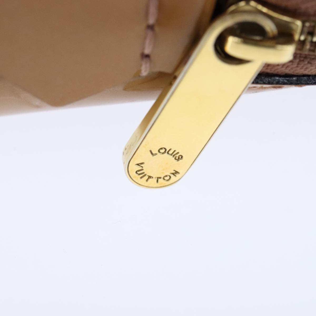 LOUIS VUITTON Monogram Vernis Pochette Pouch Rose Velours M90008 LV 104410