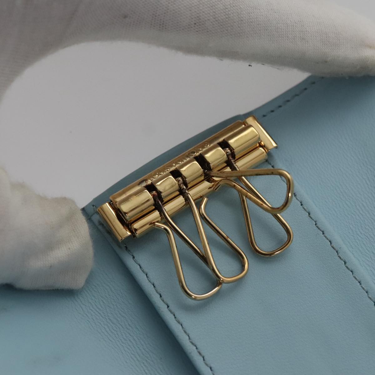 LOUIS VUITTON Vernis Multicles 4 Key Case Sky Blue Monogram M82980 104411
