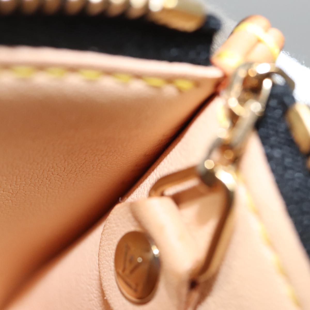 LOUIS VUITTON Monogram Multicolor Pochette Cles Purse Black M92654 104416S