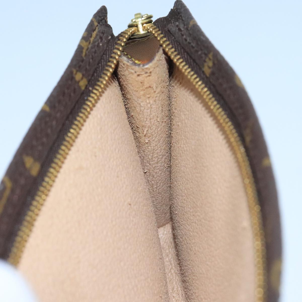 LOUIS VUITTON Monogram Bucket GM Pouch Accessory Pouch LV 104678