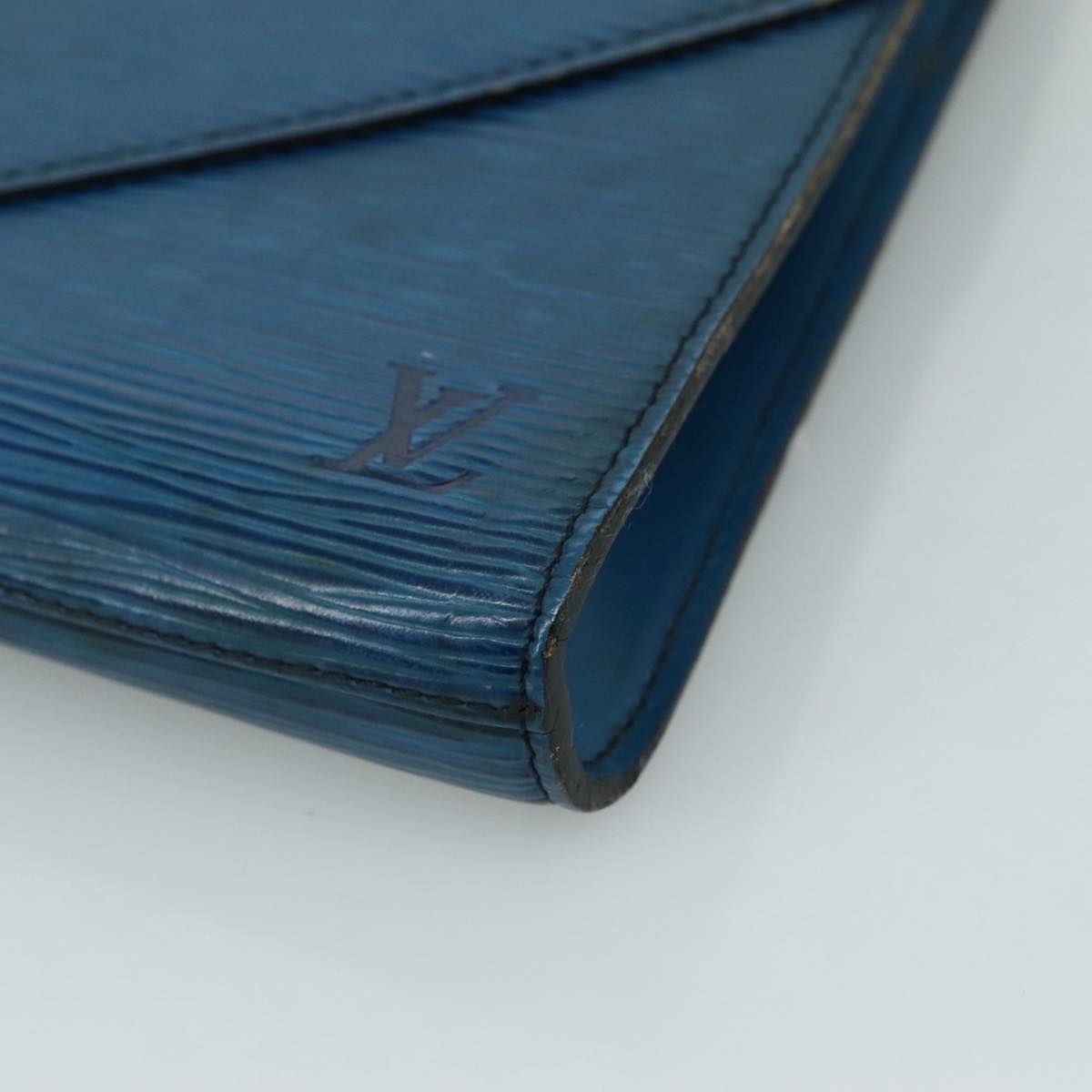 LOUIS VUITTON Epi Art Deco 27 Clutch Bag Blue LV 104728