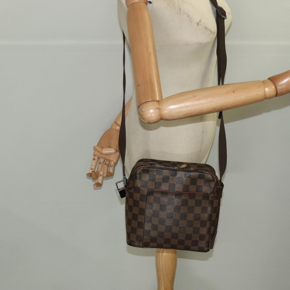 LOUIS VUITTON Damier Ebene Olaf PM Shoulder Bag N41442 LV 104827