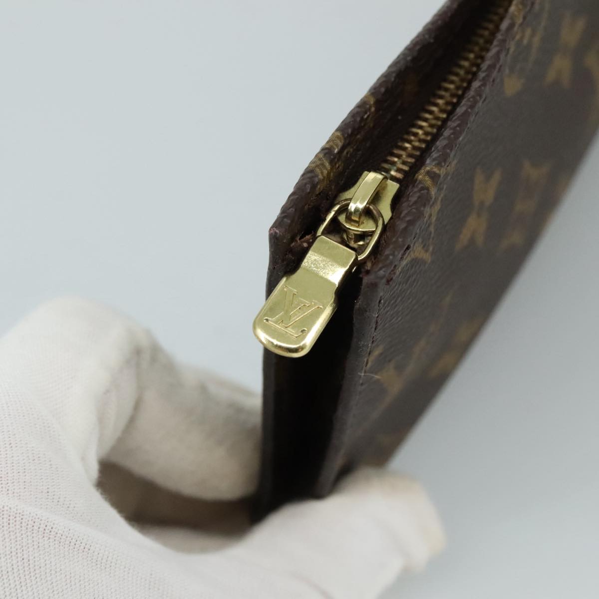 LOUIS VUITTON Monogram Bucket GM Pouch Accessory Pouch LV 104851
