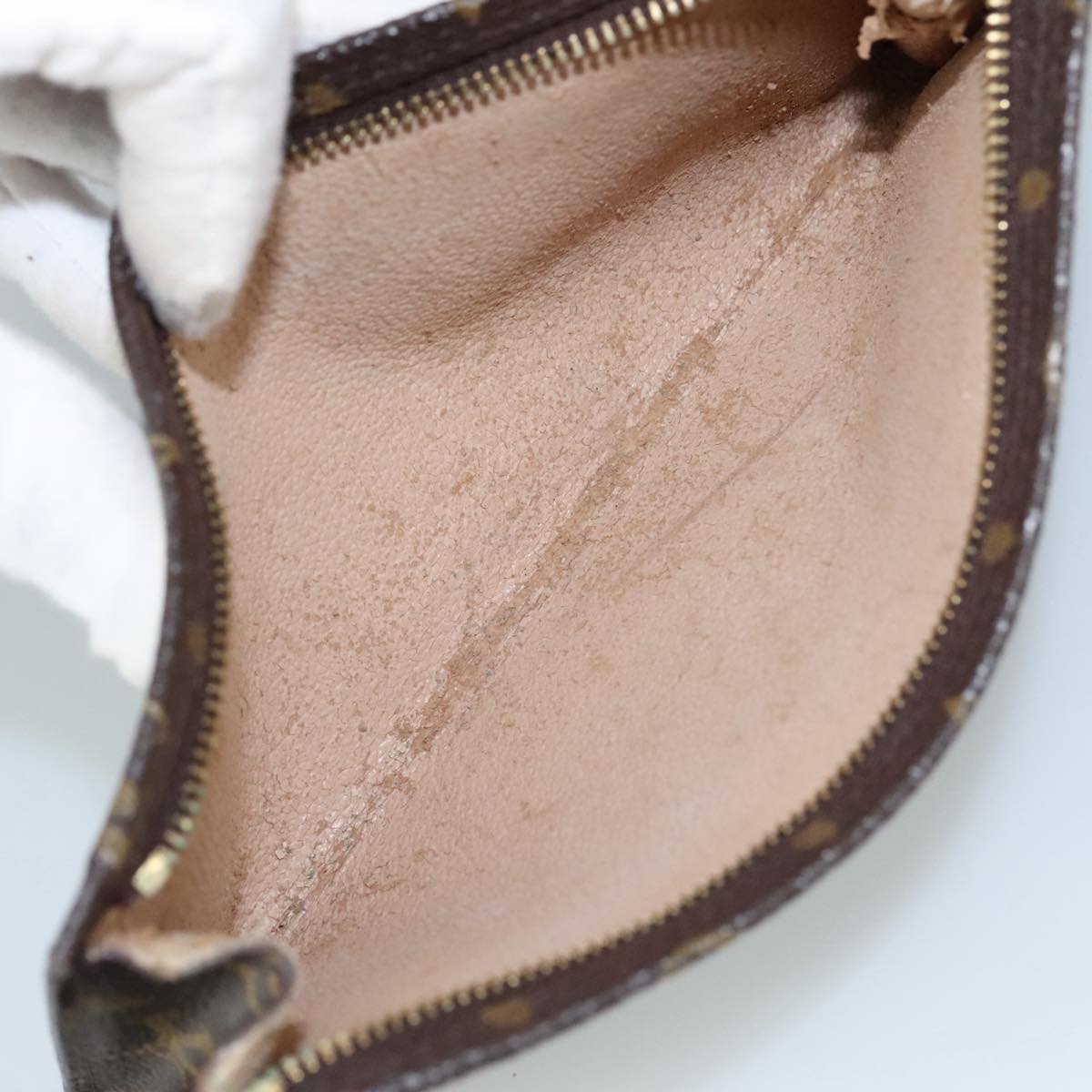 LOUIS VUITTON Monogram Bucket GM Pouch Accessory Pouch LV 104851
