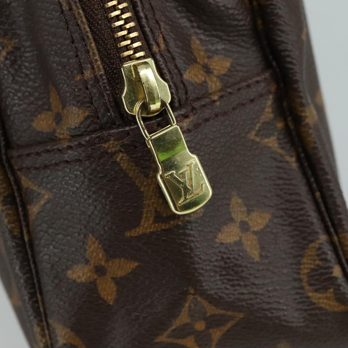 LOUIS VUITTON Monogram Trousse Toilette 28 Clutch Bag M47522 LV 104907