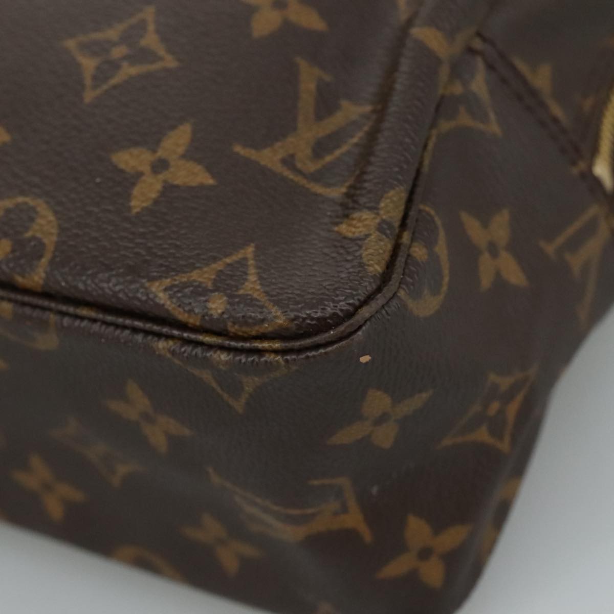 LOUIS VUITTON Monogram Trousse Toilette 28 Clutch Bag M47522 LV 104907