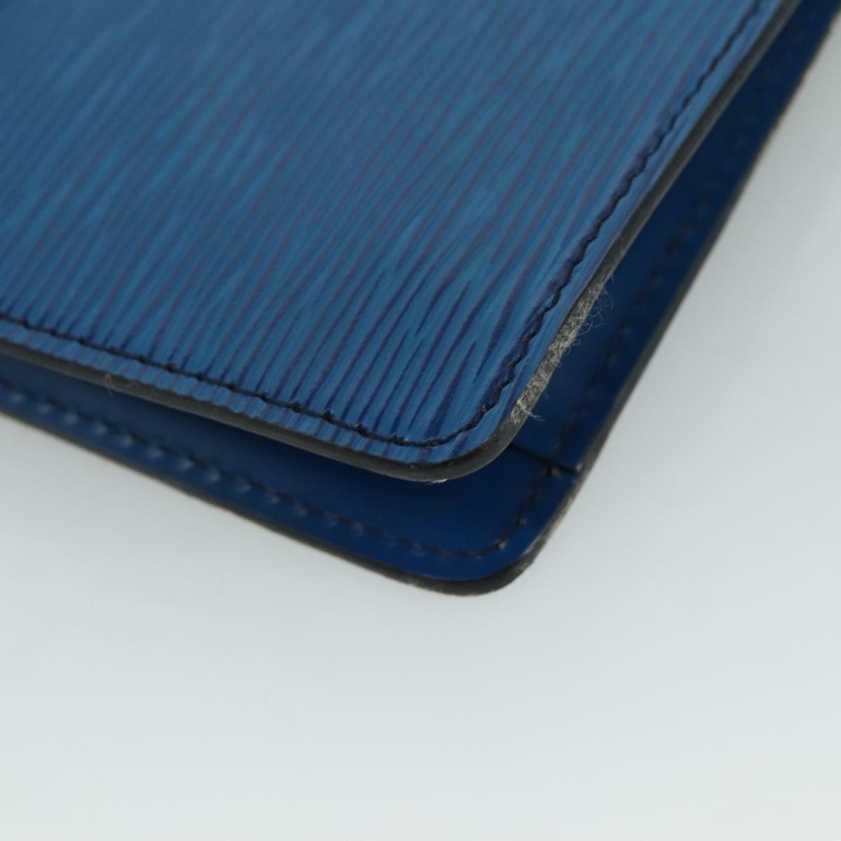 LOUIS VUITTON Epi Montaigne 27 Clutch Bag Blue M52655 LV 104922
