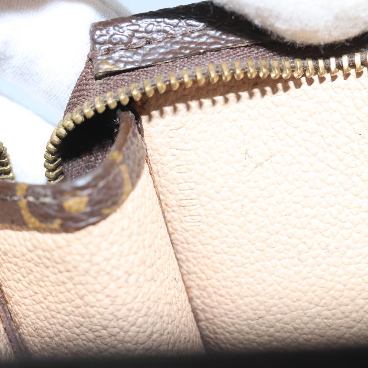 LOUIS VUITTON Monogram Poche Toilette 19 Pouch M47544 LV 104955