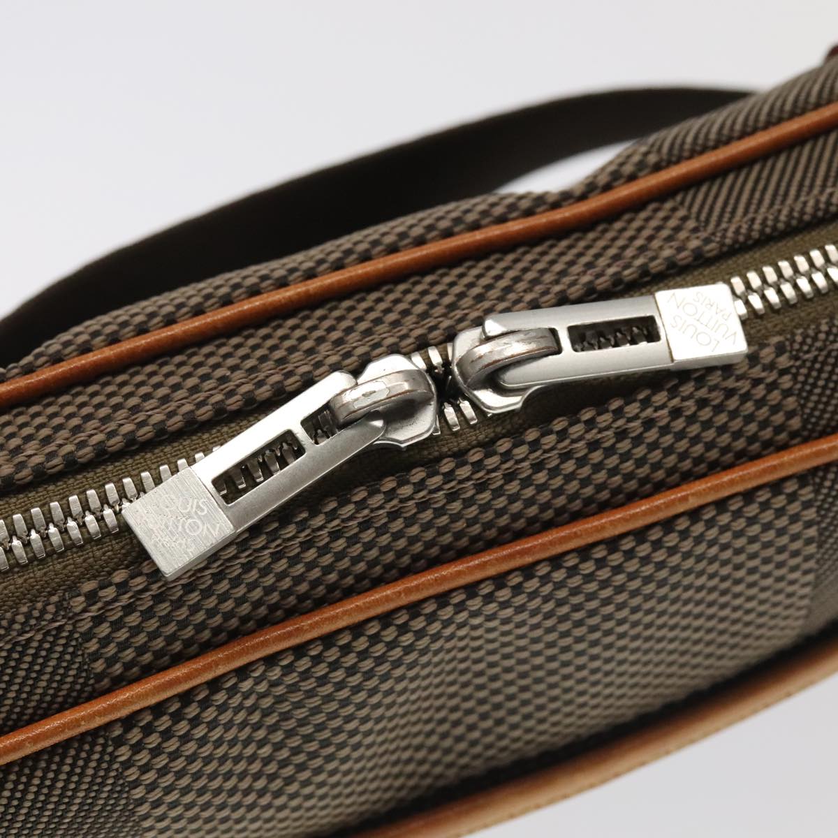 LOUIS VUITTON Damier Geant Acrobat Shoulder Bag Khaki M93619 LV 104969