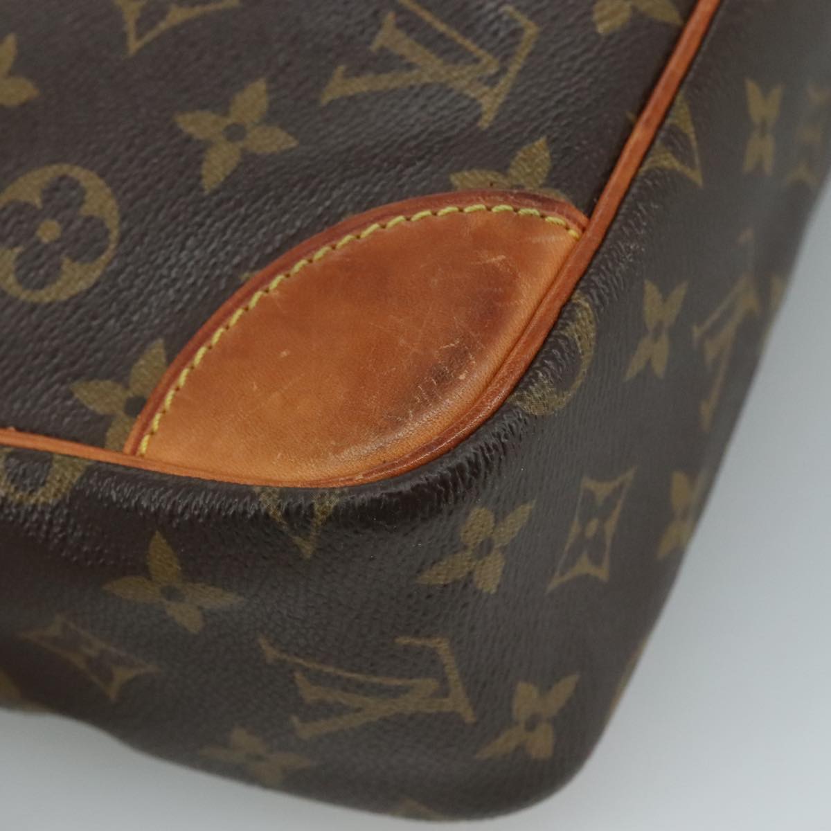 LOUIS VUITTON Monogram Trocadero 30 Shoulder Bag M51272 LV 104975