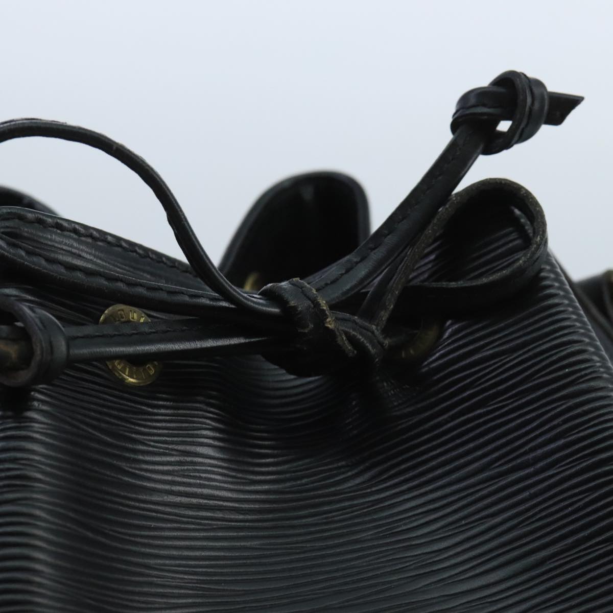LOUIS VUITTON Epi Petit Noe Shoulder Bag Black M44102 LV 104989