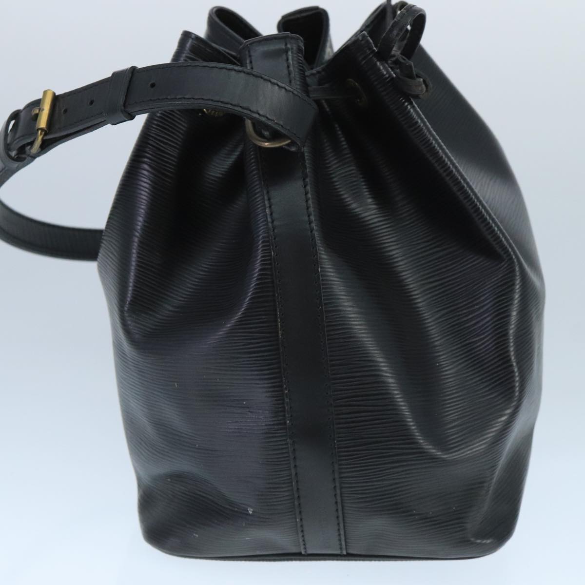 LOUIS VUITTON Epi Petit Noe Shoulder Bag Black M44102 LV 104989