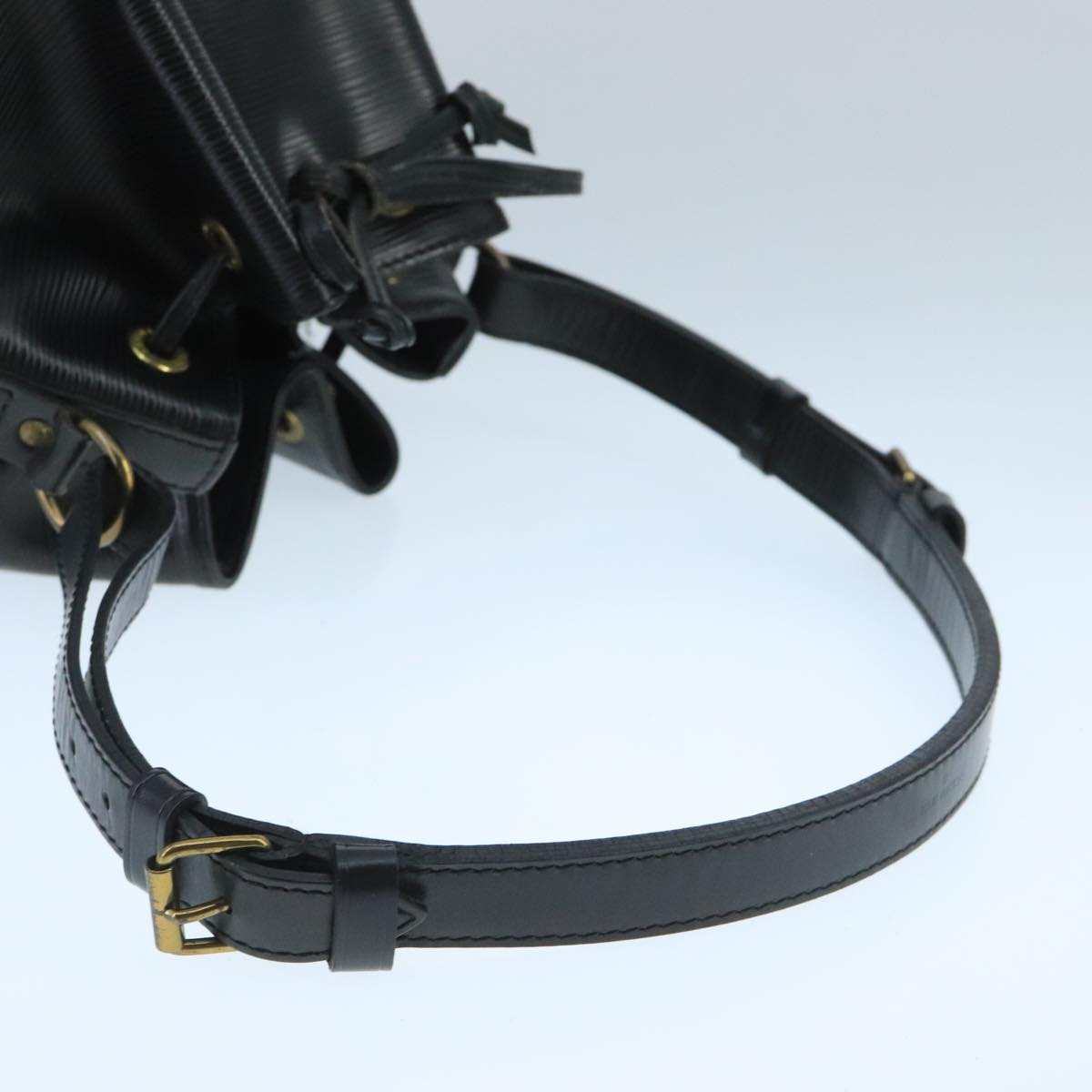 LOUIS VUITTON Epi Petit Noe Shoulder Bag Black M44102 LV 104989