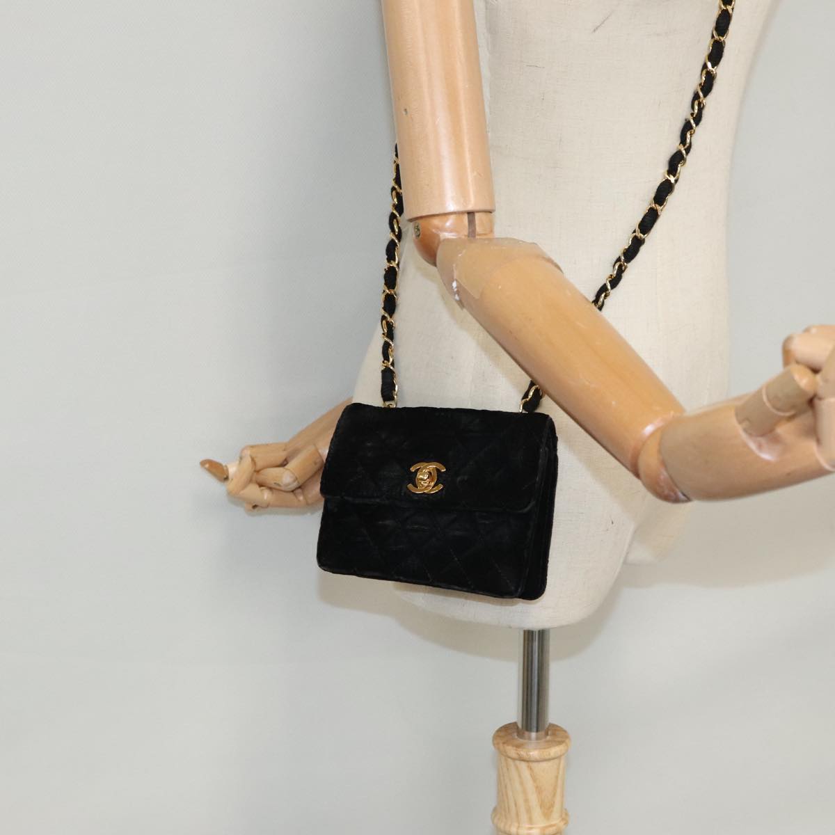CHANEL Matelasse Chain Shoulder Bag Velor Black Gold CC 105662