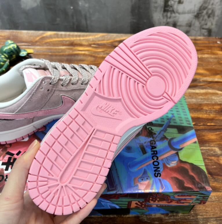 SAMC - NKE Shoes - 658