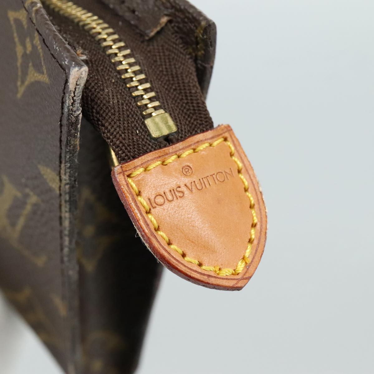 LOUIS VUITTON Monogram Bucket GM Pouch Accessory Pouch LV 105981