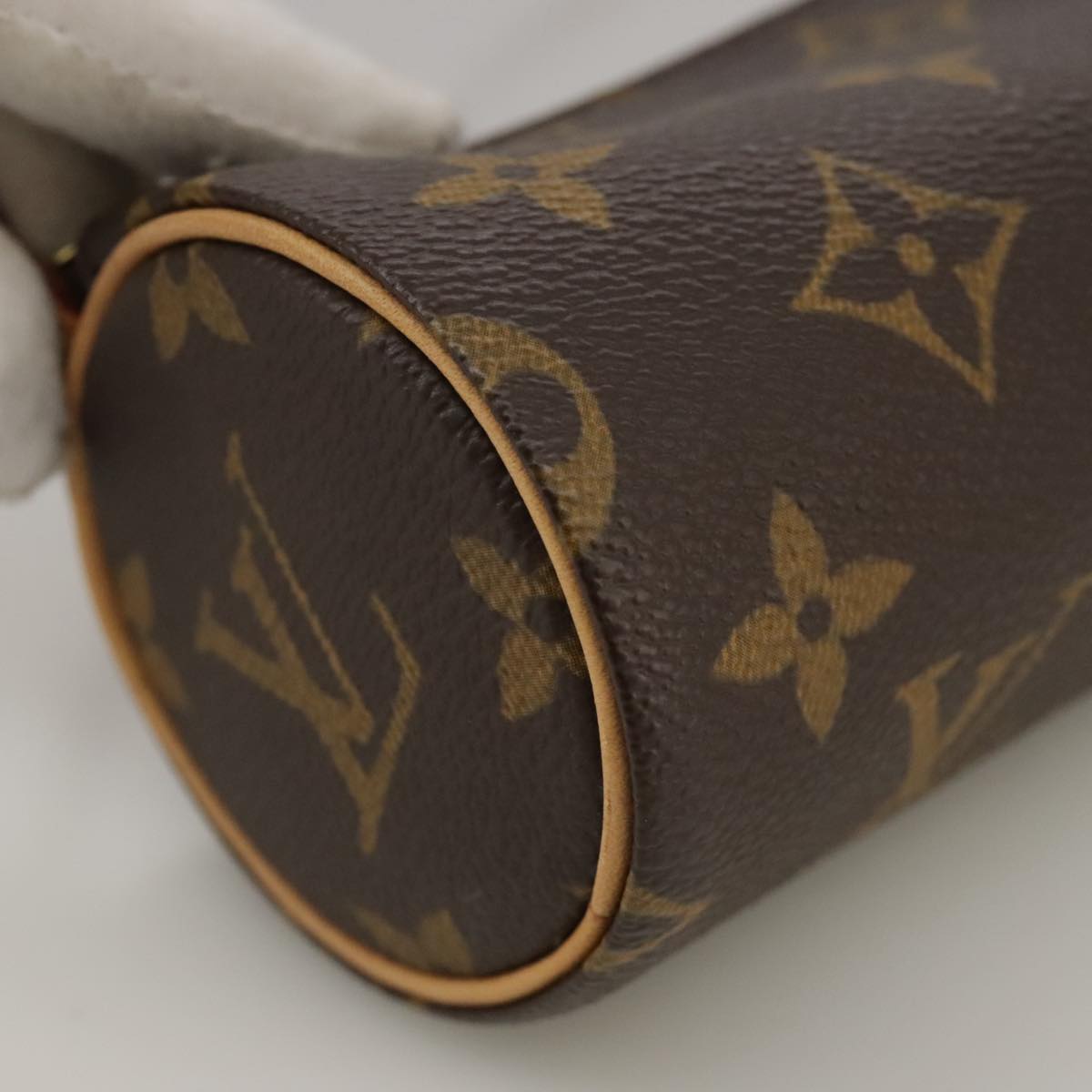 LOUIS VUITTON Monogram Papillon Pouch LV 106011