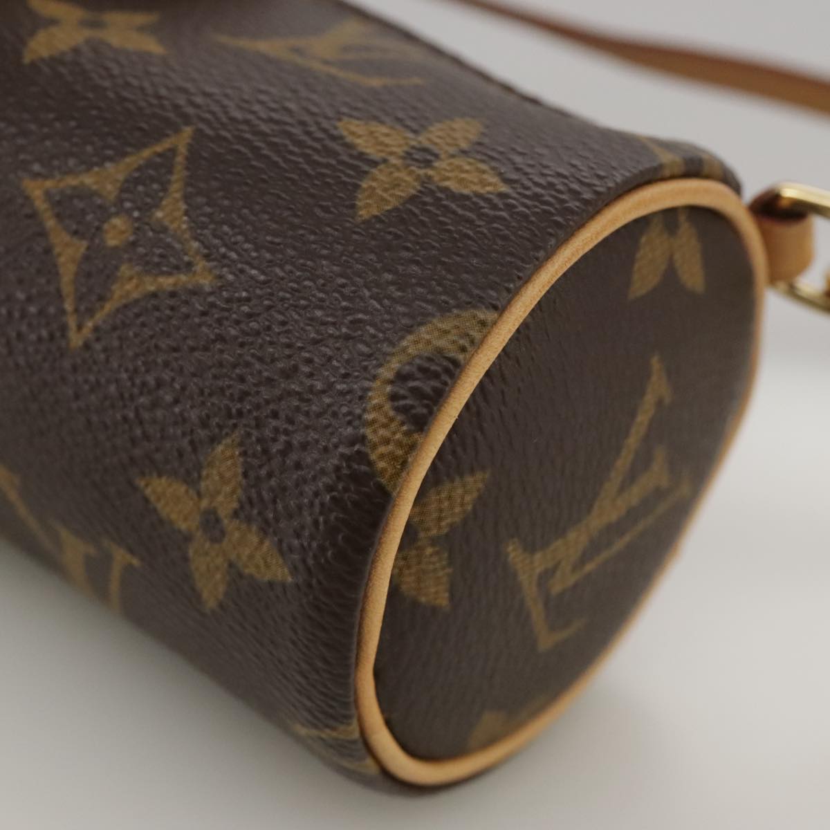 LOUIS VUITTON Monogram Papillon Pouch LV 106011