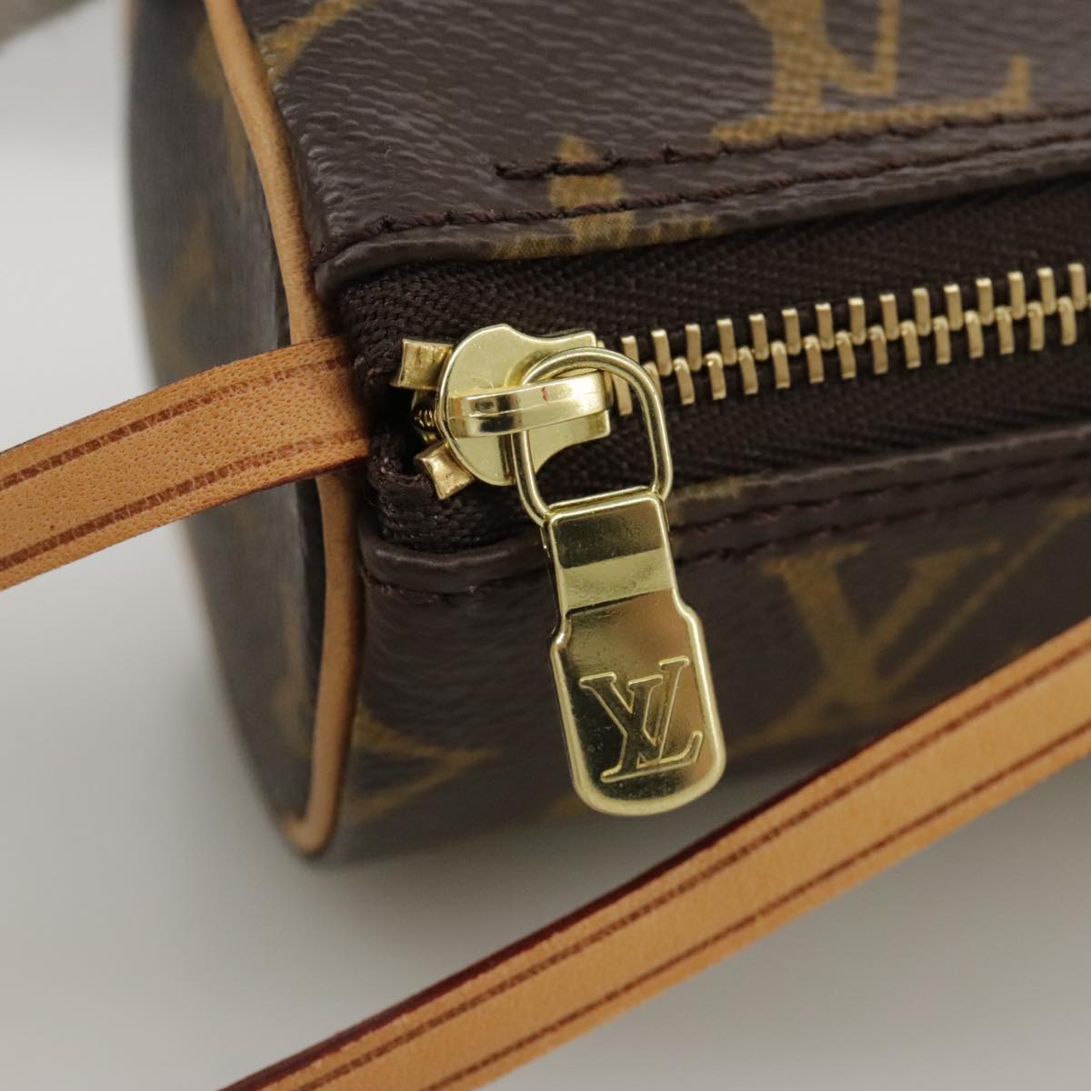 LOUIS VUITTON Monogram Papillon Pouch LV 106011
