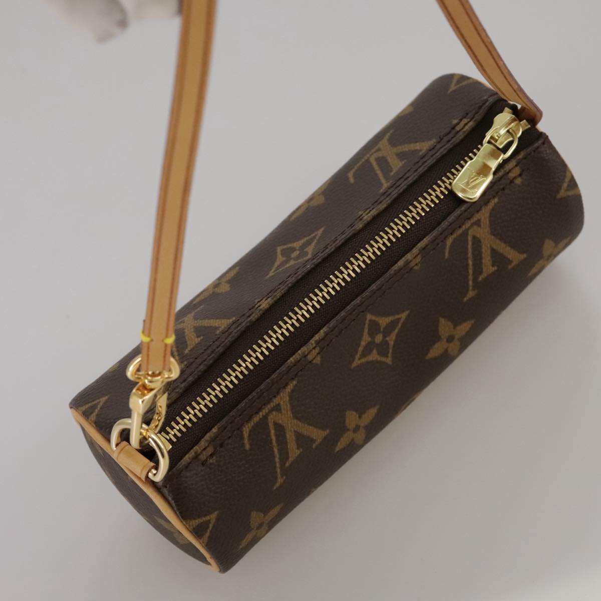 LOUIS VUITTON Monogram Papillon Pouch LV 106011