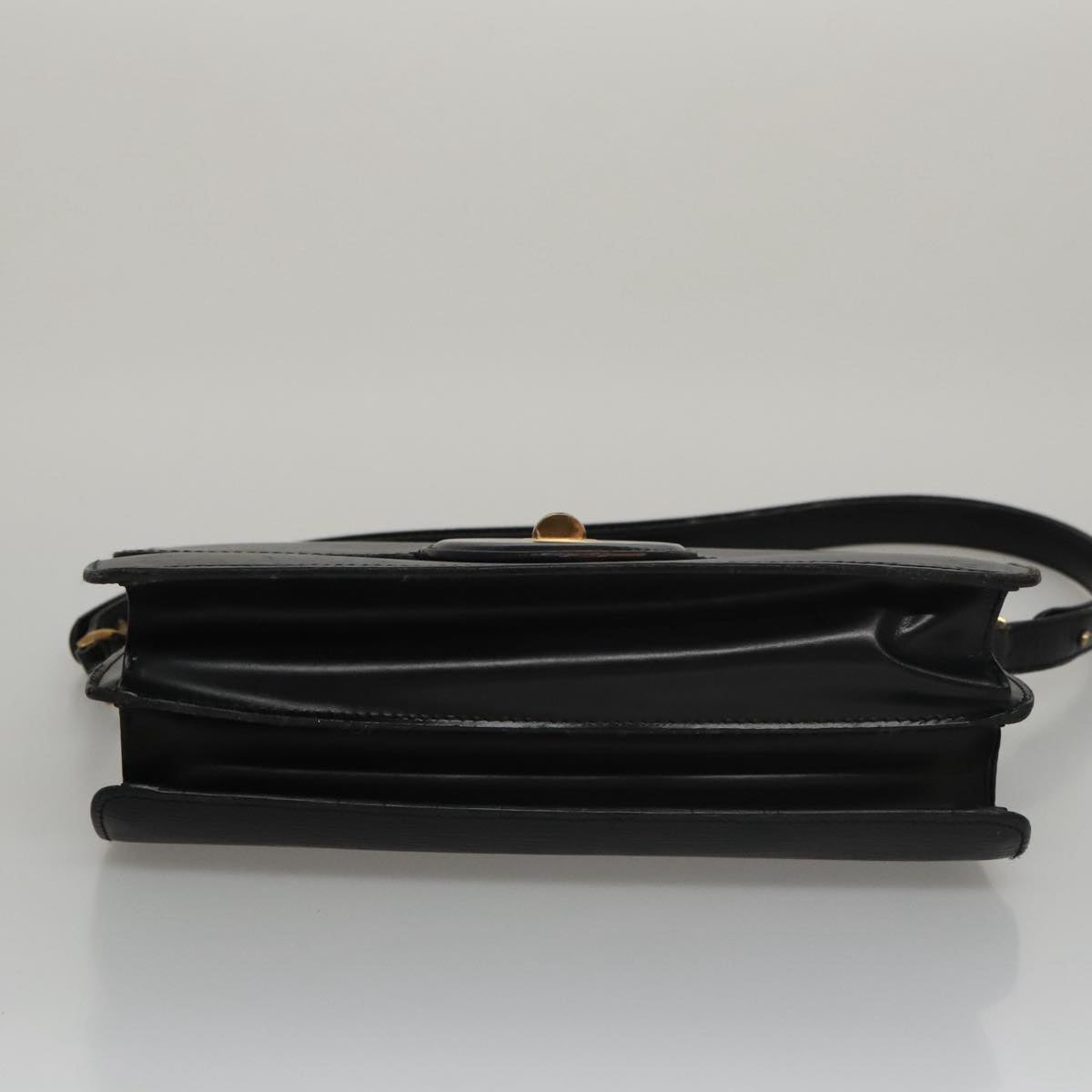 LOUIS VUITTON Epi Free Run Shoulder Bag Black M52402 LV 106127
