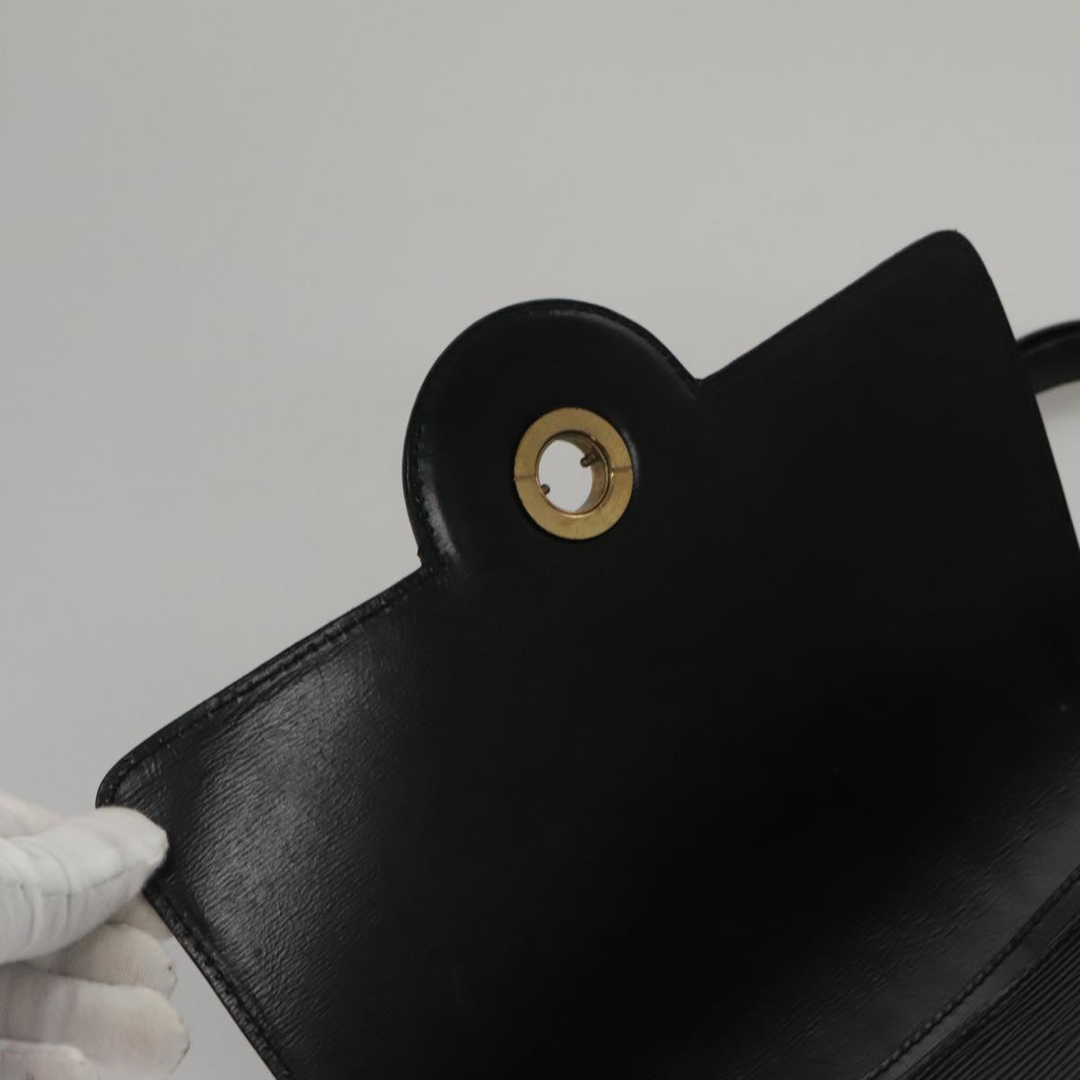 LOUIS VUITTON Epi Free Run Shoulder Bag Black M52402 LV 106127