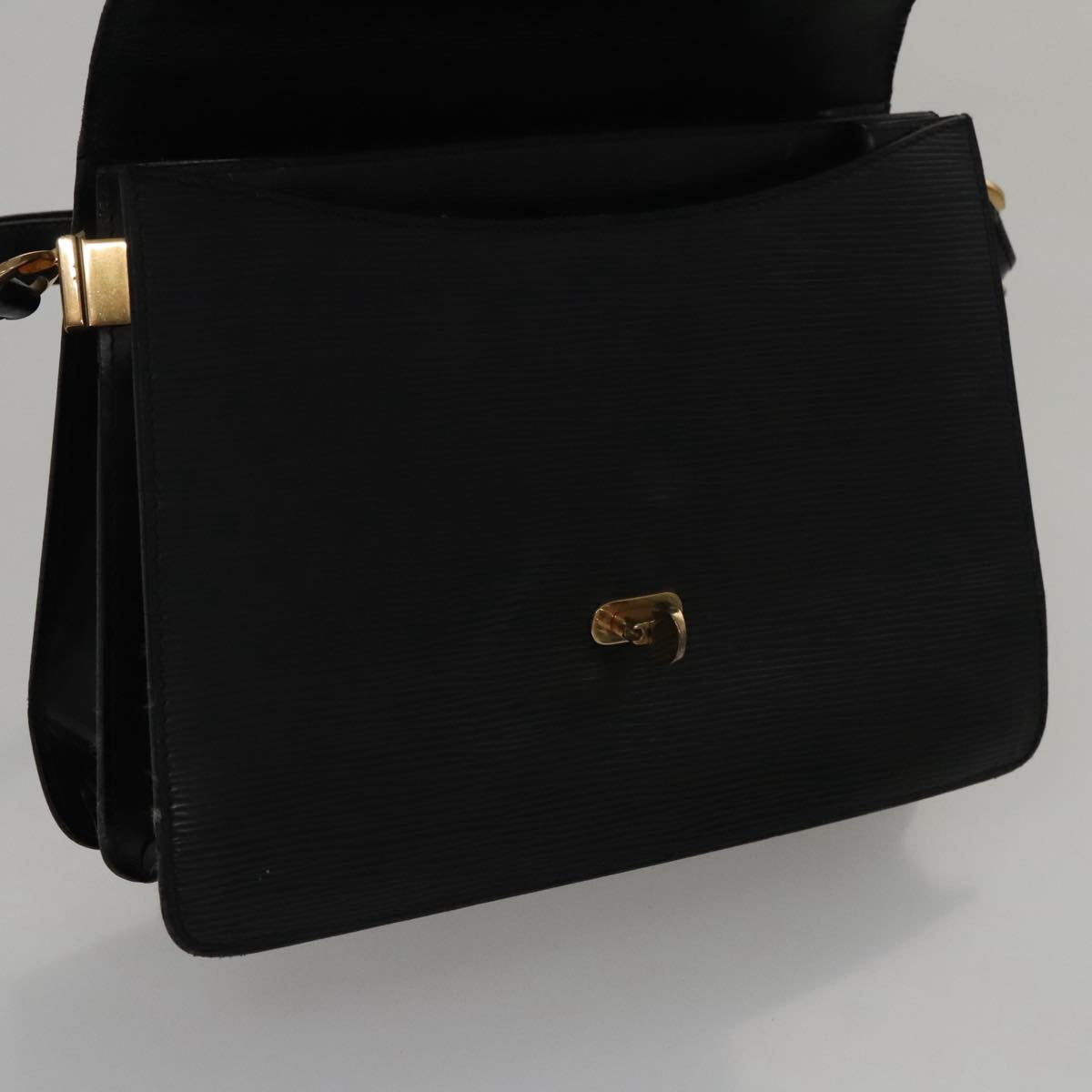 LOUIS VUITTON Epi Free Run Shoulder Bag Black M52402 LV 106127