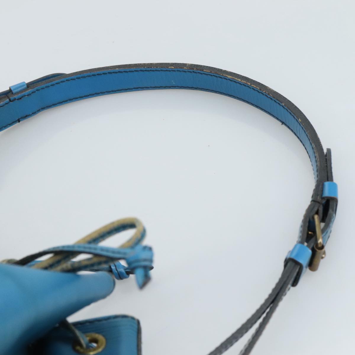 LOUIS VUITTON Epi Petit Noe Shoulder Bag Blue M44105 LV 106373