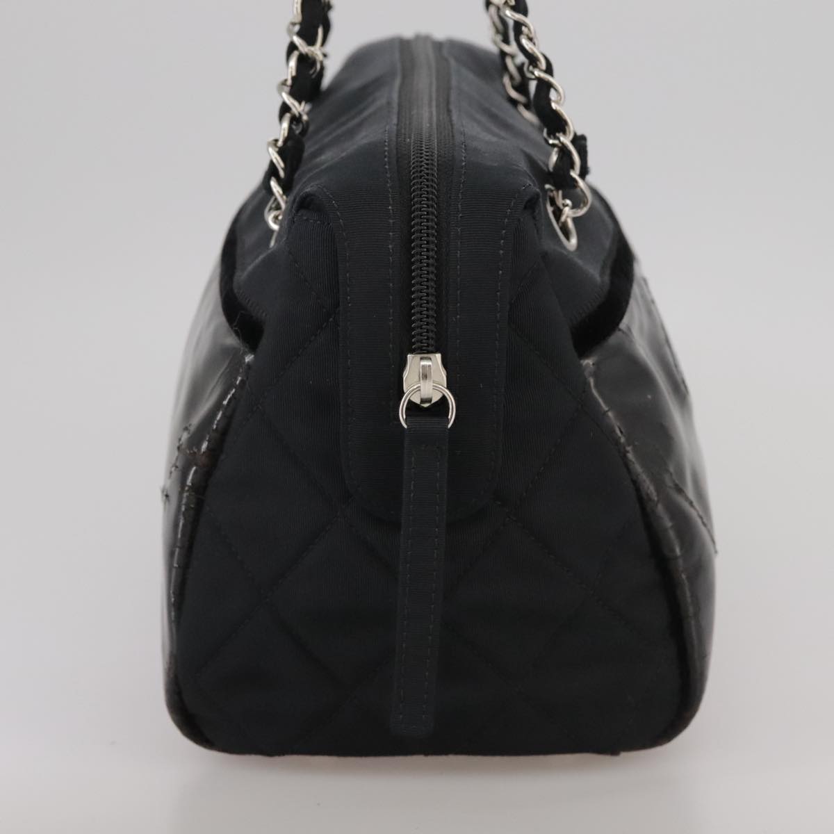 CHANEL Chain Shoulder Bag Enamel Black CC 106403