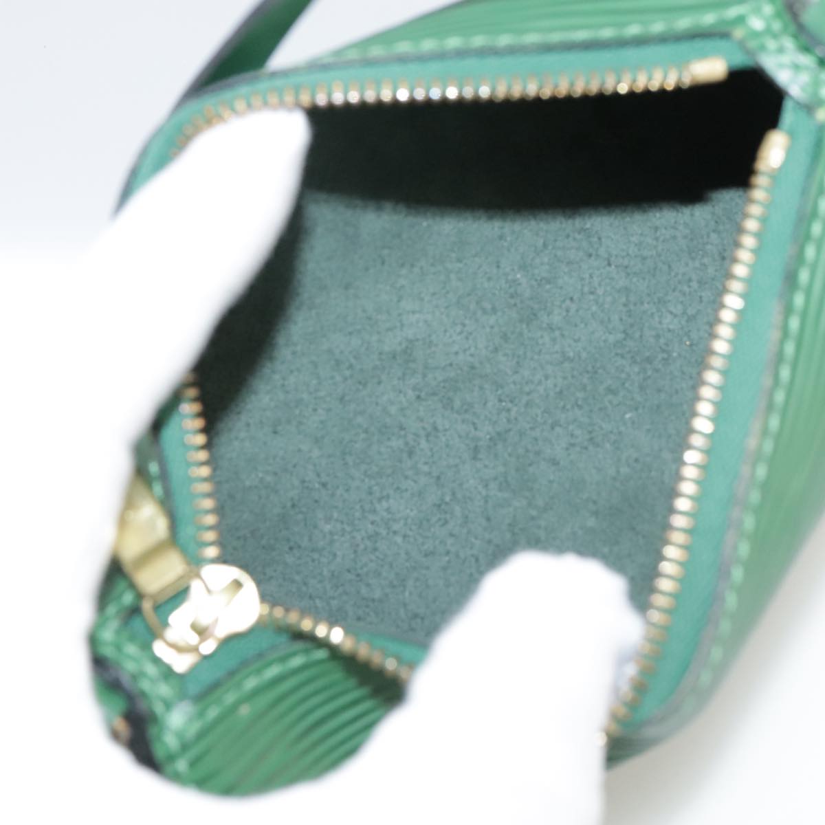 LOUIS VUITTON Epi Soufflot Pouch Green LV 106405