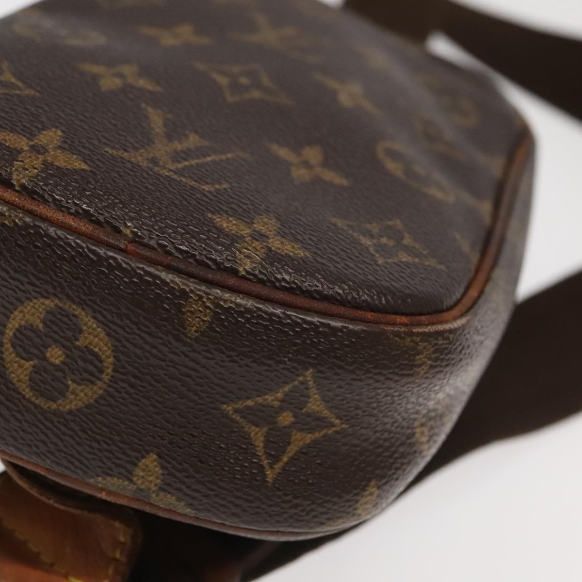 LOUIS VUITTON Monogram Pochette Gange Shoulder Bag M51870 LV 106522