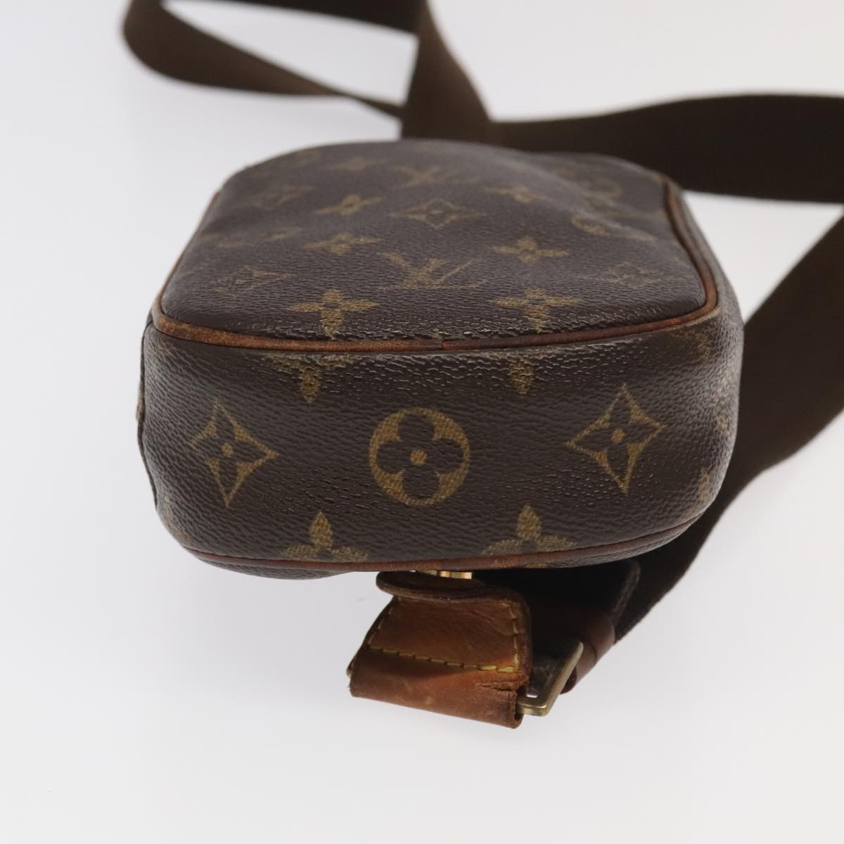 LOUIS VUITTON Monogram Pochette Gange Shoulder Bag M51870 LV 106522