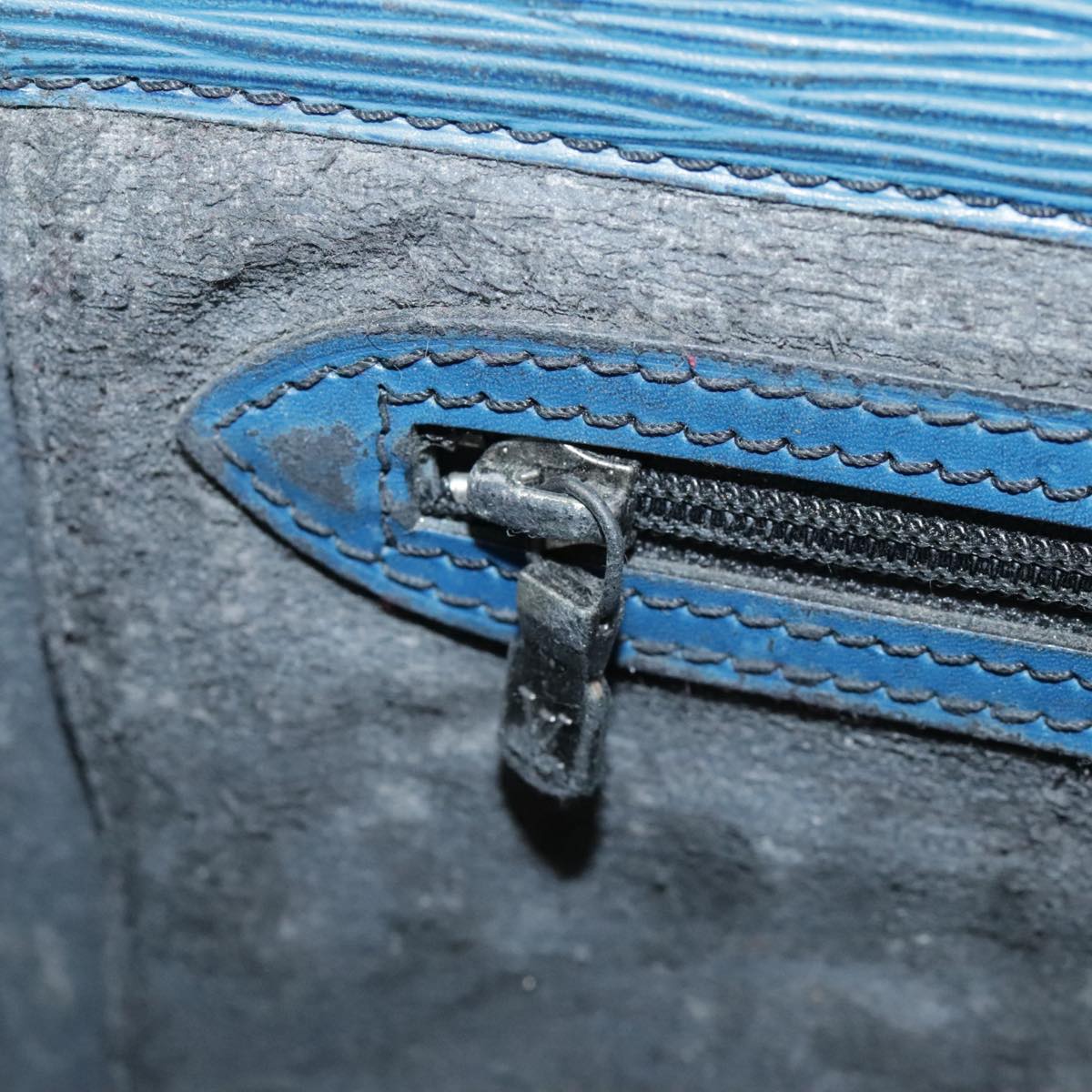 LOUIS VUITTON Epi Sac Plat Hand Bag Blue M52075 LV 106541
