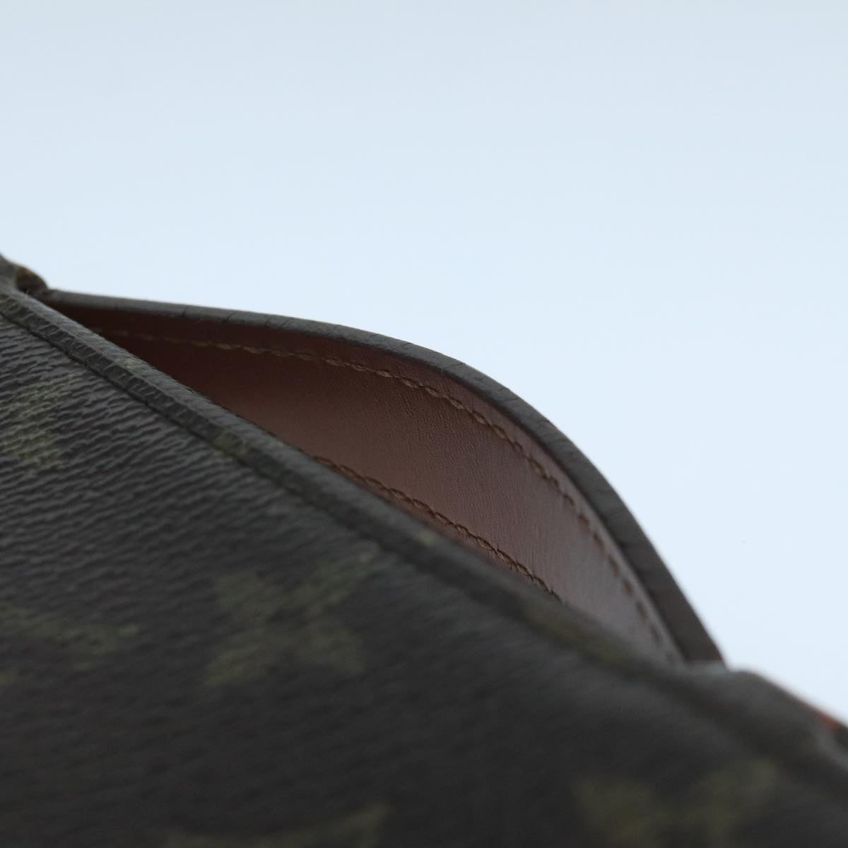 LOUIS VUITTON Monogram Poche Escapade Travel Case M60113 LV 106611