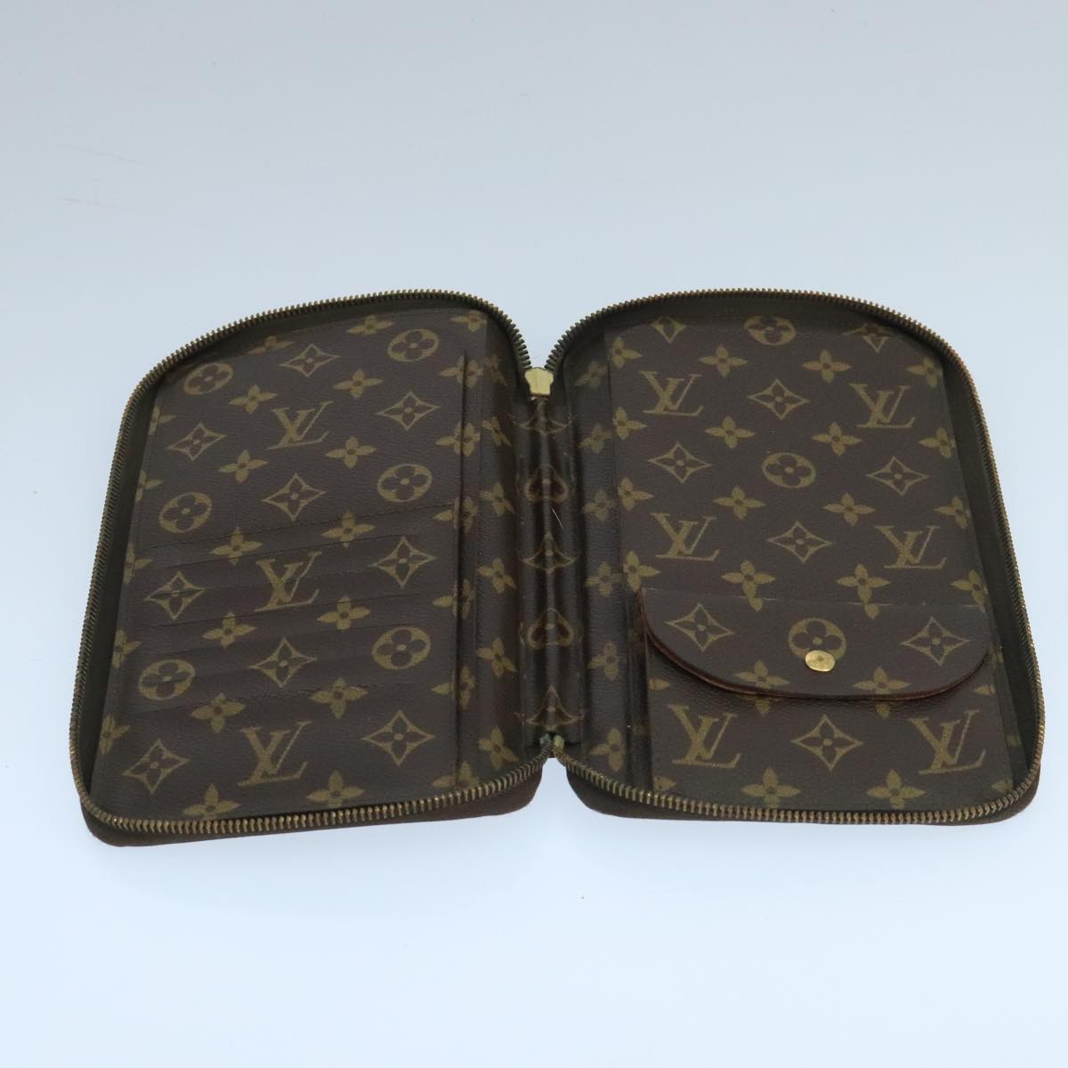 LOUIS VUITTON Monogram Poche Escapade Travel Case M60113 LV 106611