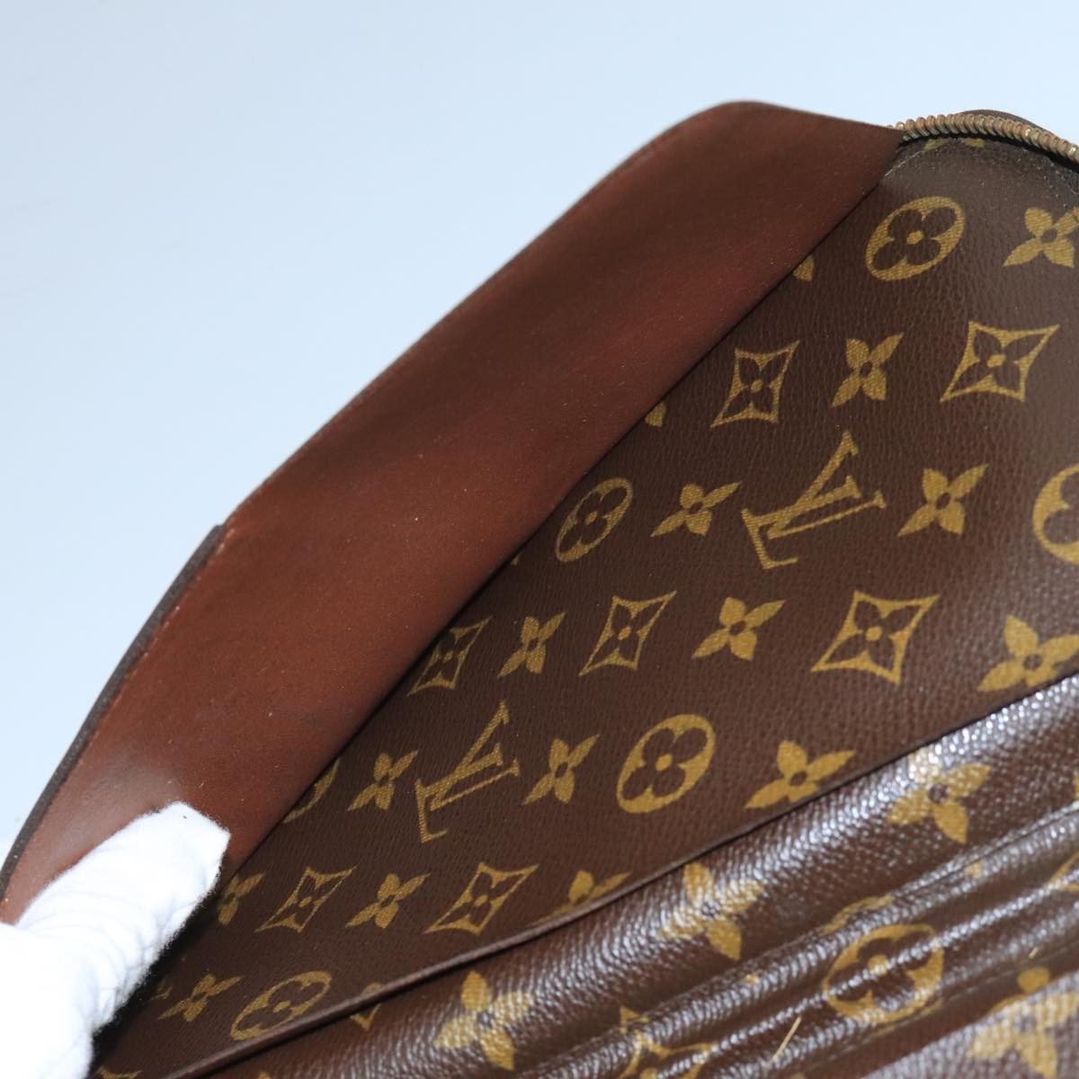 LOUIS VUITTON Monogram Poche Escapade Travel Case M60113 LV 106611