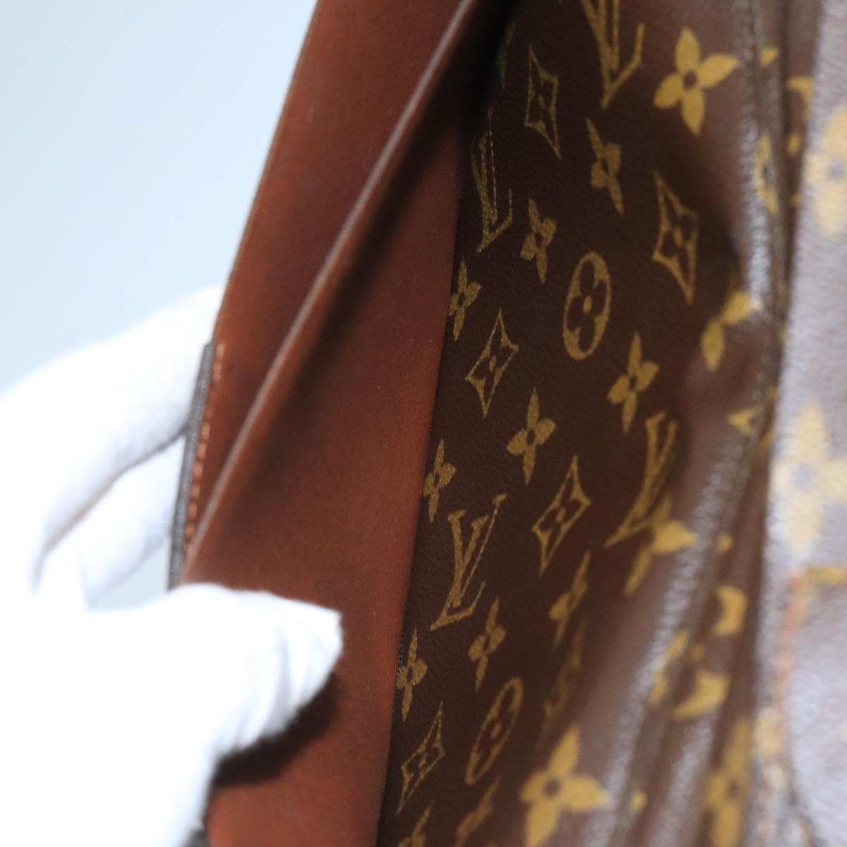 LOUIS VUITTON Monogram Poche Escapade Travel Case M60113 LV 106611