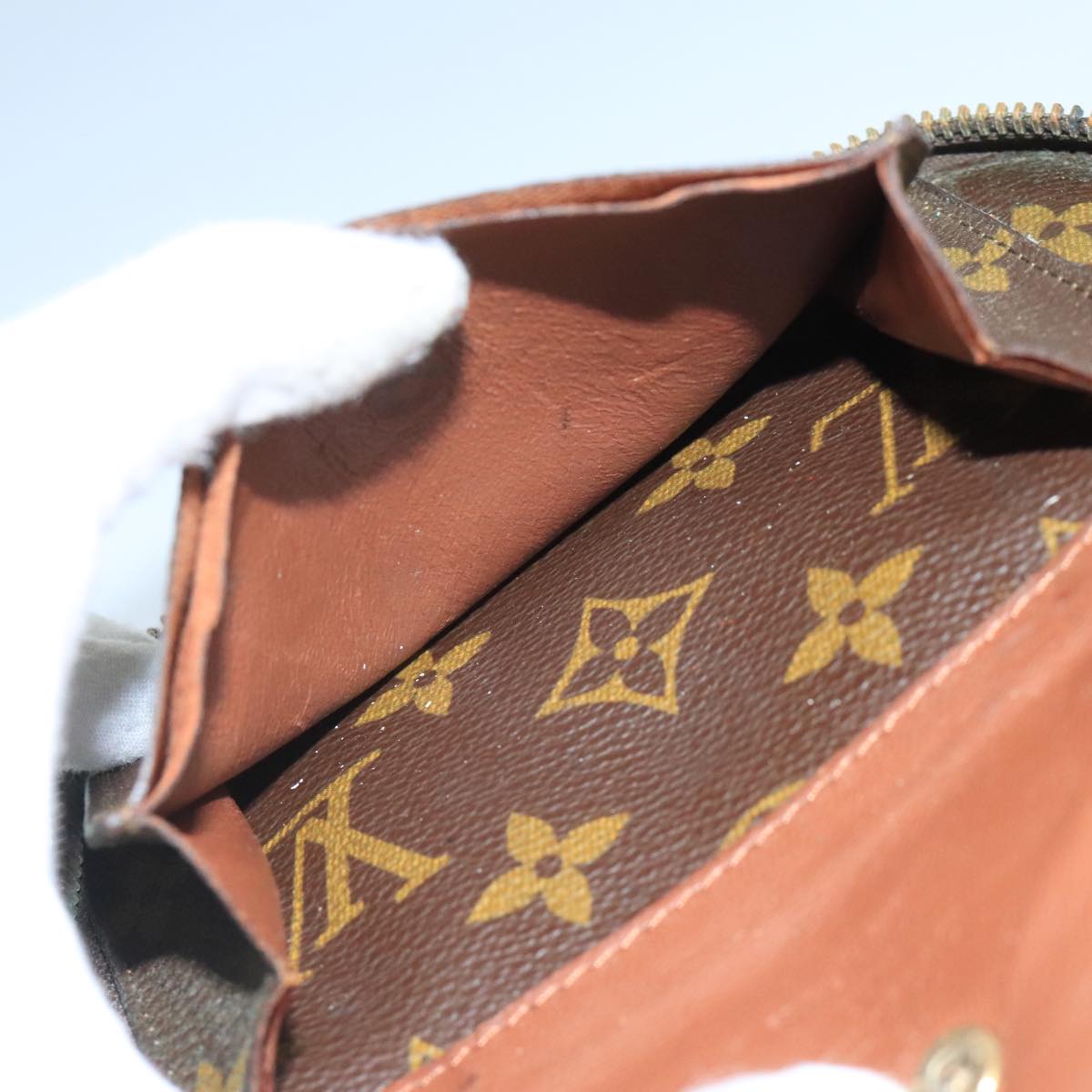 LOUIS VUITTON Monogram Poche Escapade Travel Case M60113 LV 106611