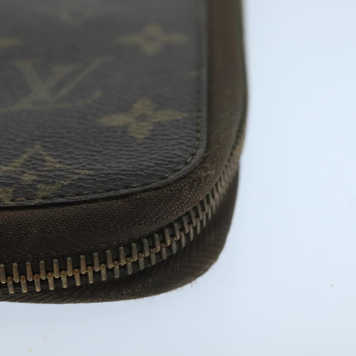 LOUIS VUITTON Monogram Poche Escapade Travel Case M60113 LV 106611