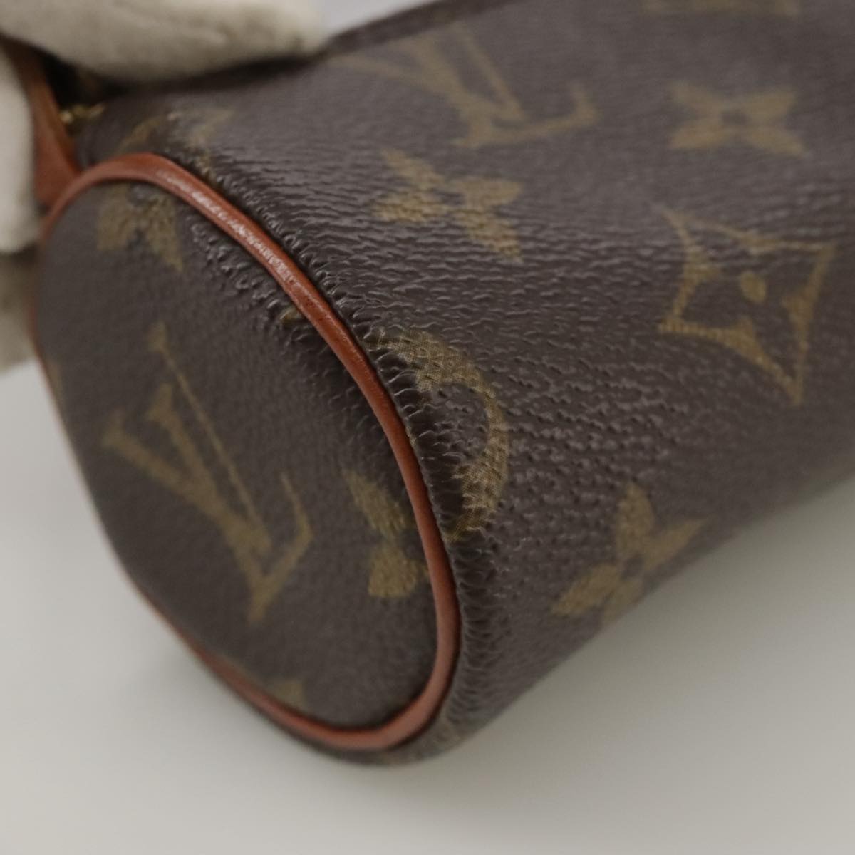 LOUIS VUITTON Monogram Papillon Pouch LV 106665