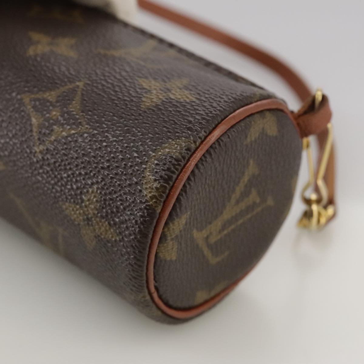 LOUIS VUITTON Monogram Papillon Pouch LV 106665