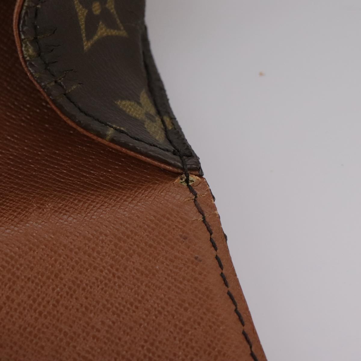 LOUIS VUITTON Monogram Saint Cloud GM Shoulder Bag M51242 LV 106669