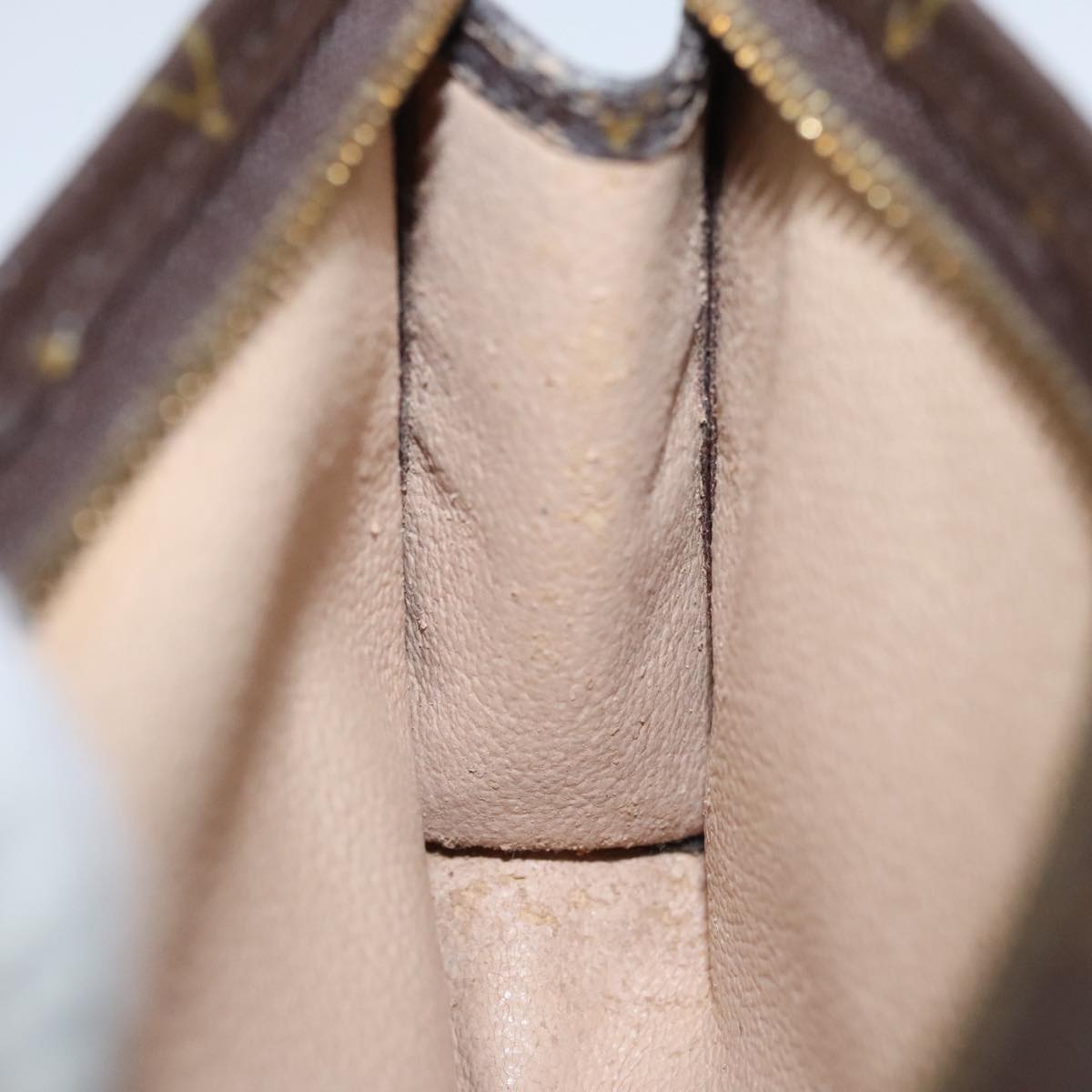 LOUIS VUITTON Monogram Poche Toilette 15 Pouch M47546 LV 106686