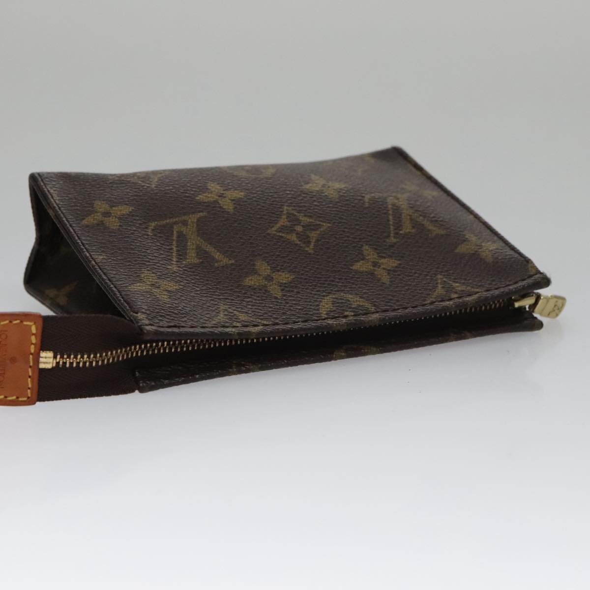 LOUIS VUITTON Monogram Poche Toilette 15 Pouch M47546 LV 106686