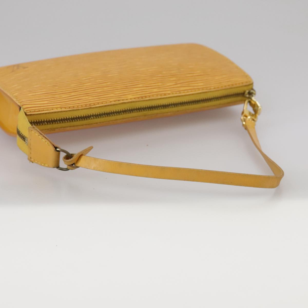 LOUIS VUITTON Epi Pochette Accessoires Pouch Yellow M52989 LV 106689