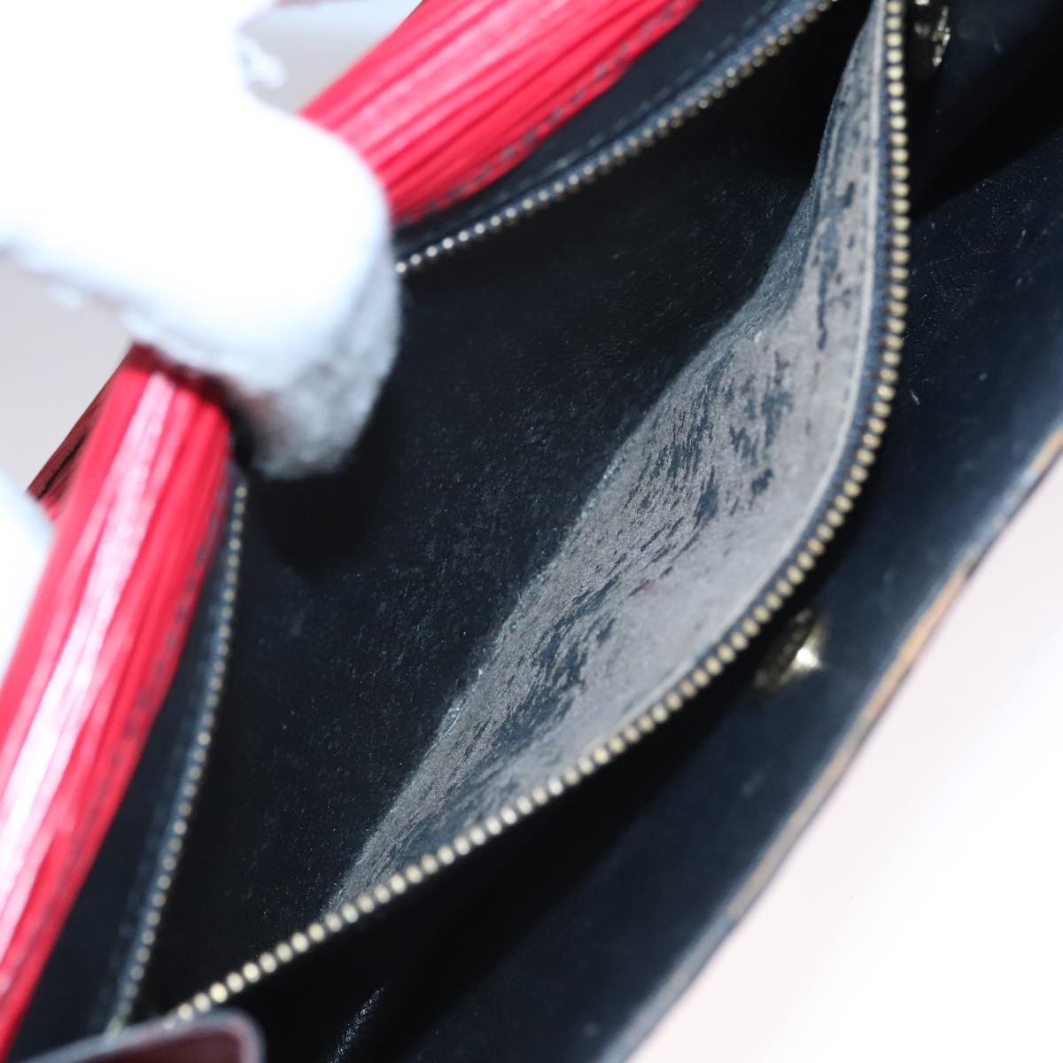 LOUIS VUITTON Epi Montaigne 23 Clutch Bag Red M52667 LV 106705