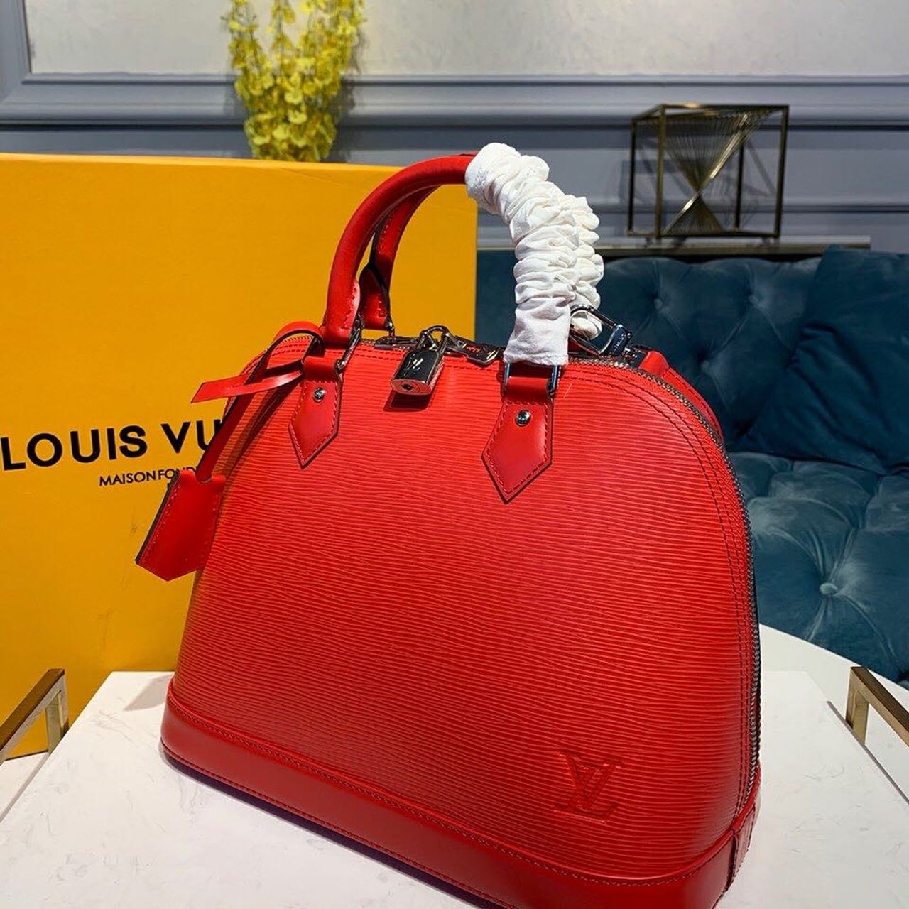 LV Alma PM Epi Red For Women, WomenÃ¢â‚¬â„¢s Handbags, Shoulder And Crossbody Bags 12.6in/32cm LV