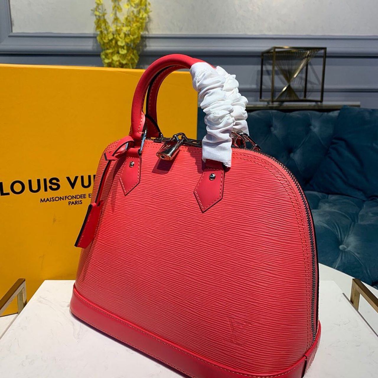 LV Alma PM Epi Hot Pink For Women, WomenÃ¢â‚¬â„¢s Handbags, Shoulder And Crossbody Bags 12.6in/32cm LV